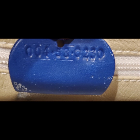 RARE Gucci blue & cream shoulder bag Gucci Italy & Crest on left - Picture 9 of 16